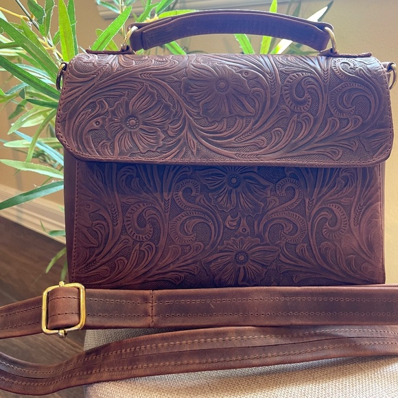 Hand Tooled Leather Bag - Picture 3 of 5